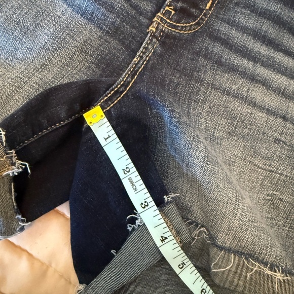 BKE Dark Wash Jean Shorts - Picture 5 of 7